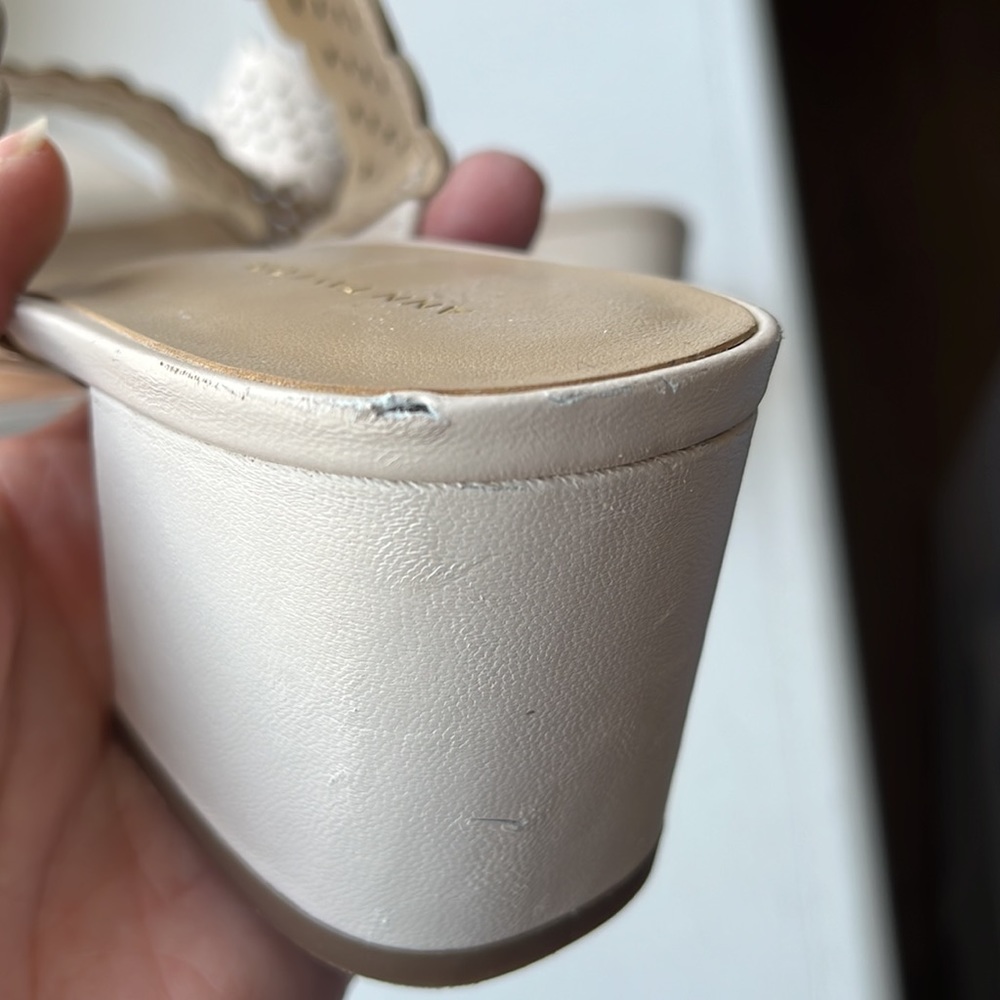 Ann Taylor cream sandals with block heel - Picture 6 of 8